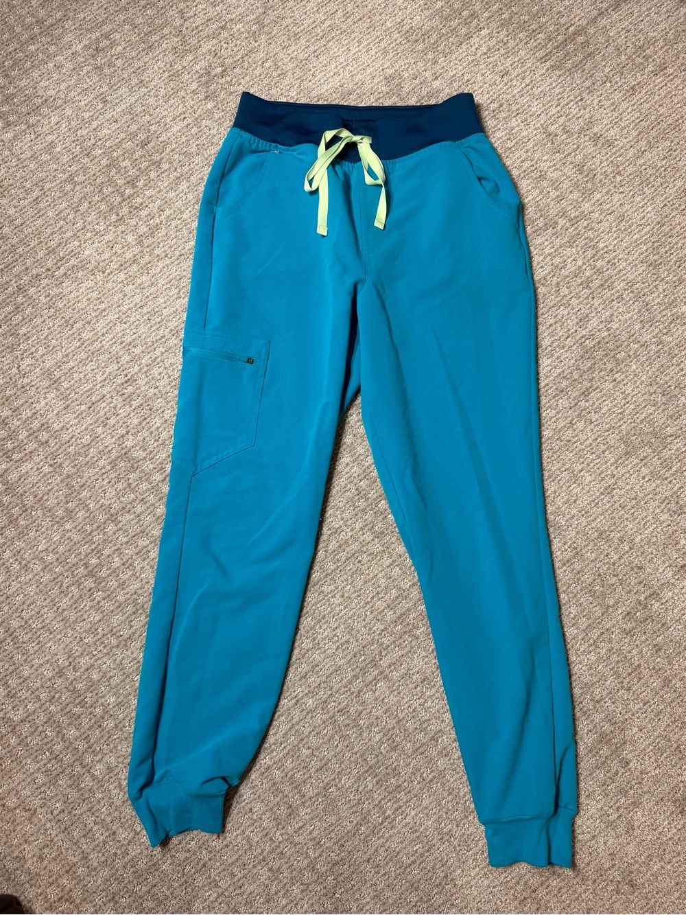FIGS Teal Jogger Scrub bottom with Lime Drawstring size small R